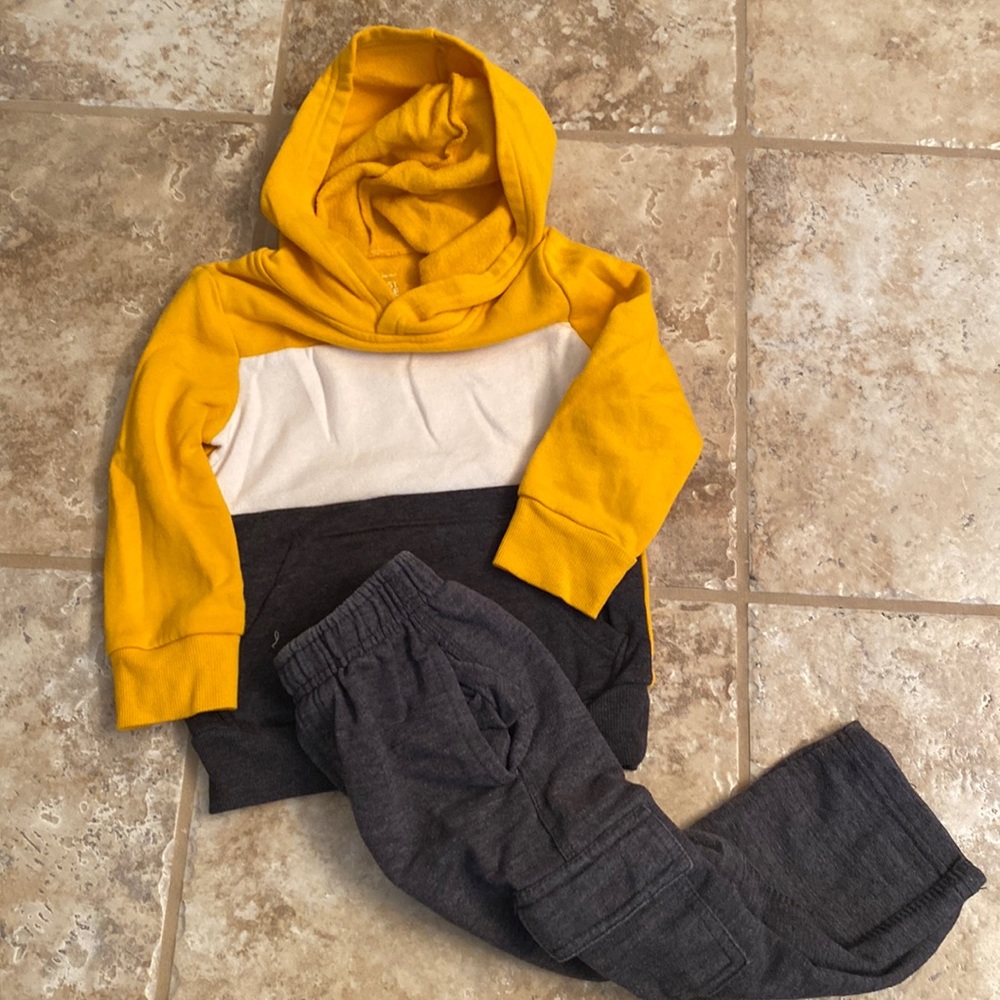 Toddler Hoodie & Sweatpants